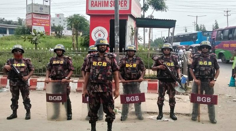 ঈদযাত্রা নির্বিঘ্ন করতে মহাসড়ক ও টোল প্লাজায় বিজিবি মোতায়েন