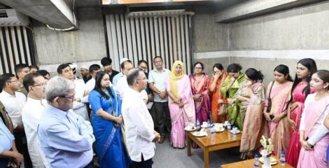 প্রধানমন্ত্রীর সঙ্গে মানবাধিকার সংগঠন ‘মায়ের ডাক’ সদস্যদের সাক্ষাৎ