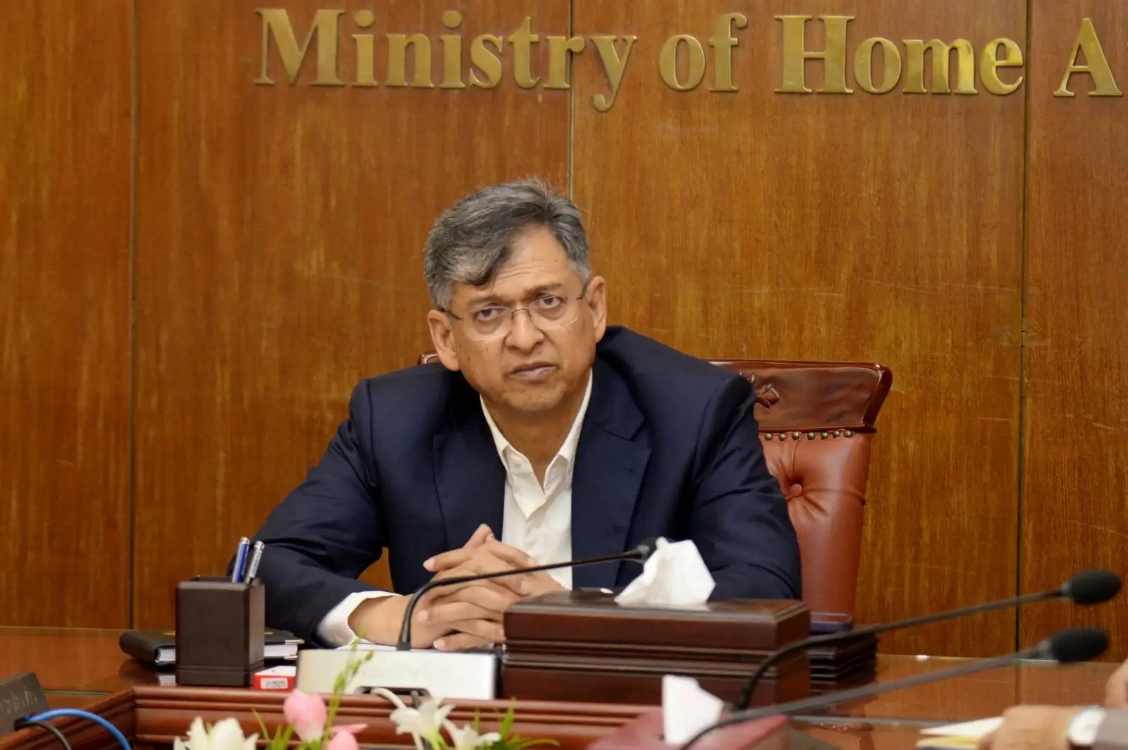শেখ হাসিনাকে ফেরাতে তাগাদা অব্যাহত রয়েছে : স্বরাষ্ট্রমন্ত্রী
