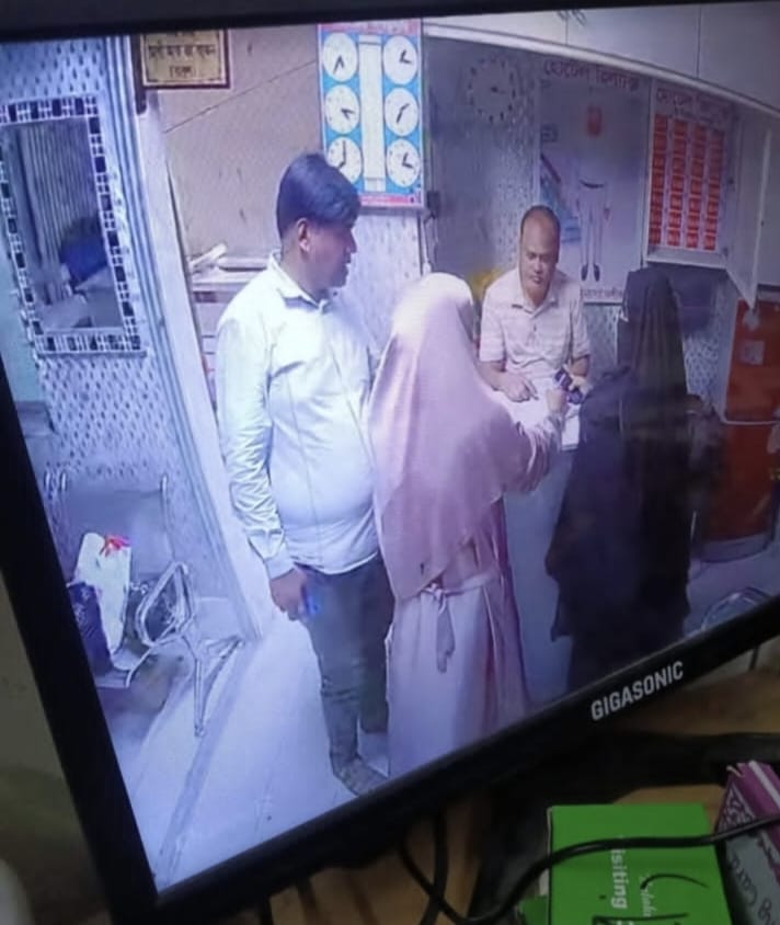আবাসিক হোটেলে নারীর সঙ্গে রাতযাপনের অভিযোগ বিএনপি নেতা ‘ভাটা শহীদের’ বিরুদ্ধে