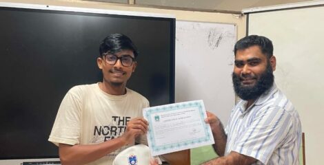 শতভাগ উপস্থিত শিক্ষার্থীদের জন্য ‘অ্যাওয়ার্ড অব এক্সিলেন্স’ চালু করলেন ড.মো.শিবলুর রাহমান।