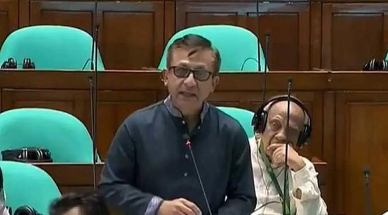 তিন বছরে চার শতাধিক গার্মেন্টস কারখানা বন্ধ হয়েছে : সংসদে বাণিজ্যমন্ত্রী
