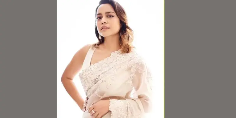 একসঙ্গে ৫ জনের সঙ্গে প্রেম নায়িকার
