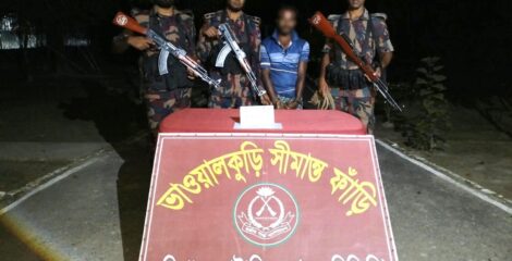 কুড়িগ্রামে ১৫ লাখ টাকার চোরাচালানি পণ্য জব্দ, গ্রেপ্তার ২