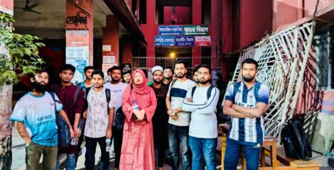 সরকারি ছুটির বাহানায় কবি নজরুল কলেজের রিডিং রুমে তালা দিল কলেজ প্রশাসন, শিক্ষার্থীদের ক্ষোভ