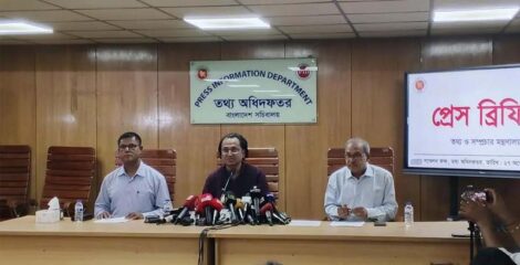 প্রধানমন্ত্রী দেশে ফেরার পর আইজিপির বিষয়ে সিদ্ধান্ত: তথ্য উপদেষ্টা